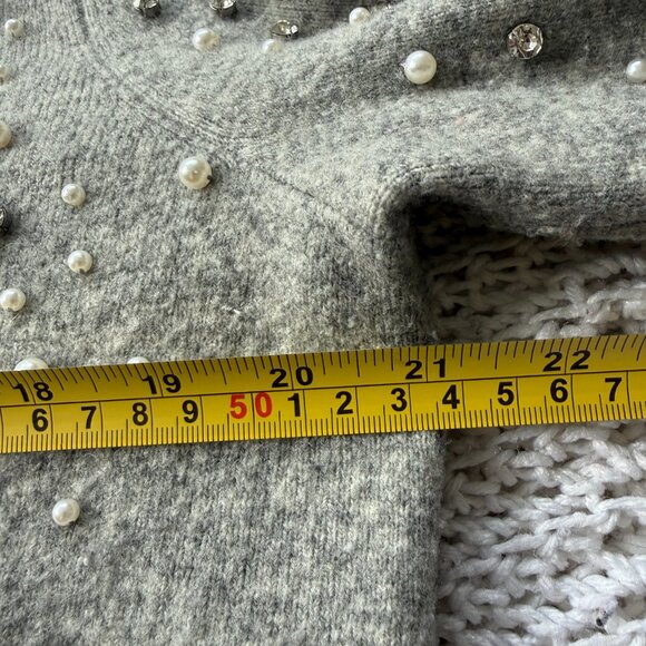 Kate Spade Embellished Sweater (Size L Great Condition) - Picture 15 of 16